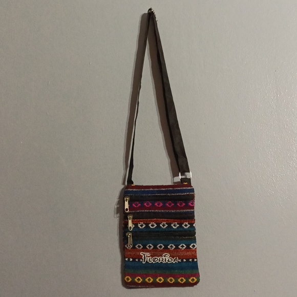 Multi color 3 zippered front section crossbody shoulder bag - Picture 3 of 17